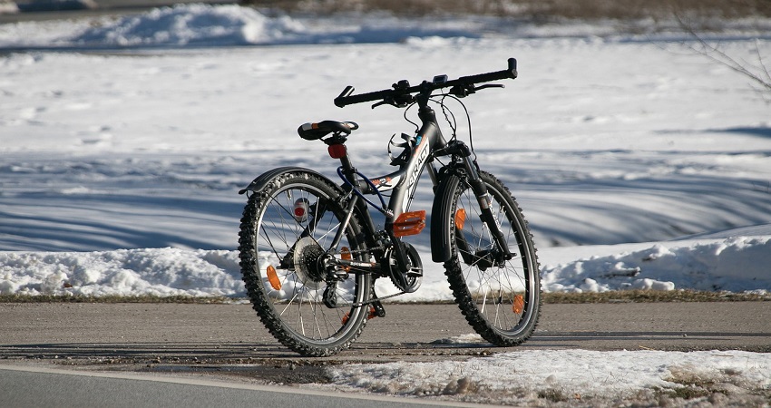 Can Mountain Bikes Be Used On Snow.jpg